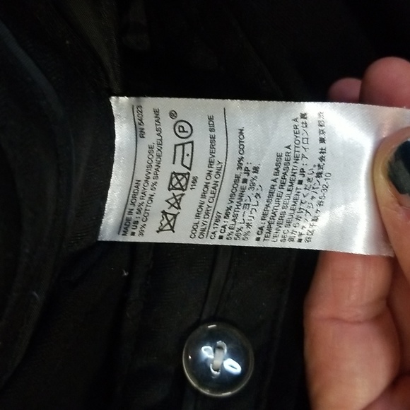 Sloan Crop Petite Pant - Picture 10 of 11